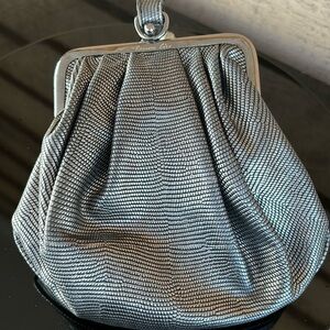 Kenneth Cole 1/2 Kiss lock Clutch/Wristlet in Metallic